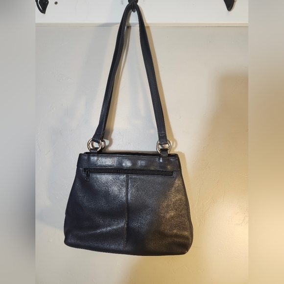 Tignanello leather navy blue shoulder tassel charm attached to zipper Like New - Picture 4 of 10